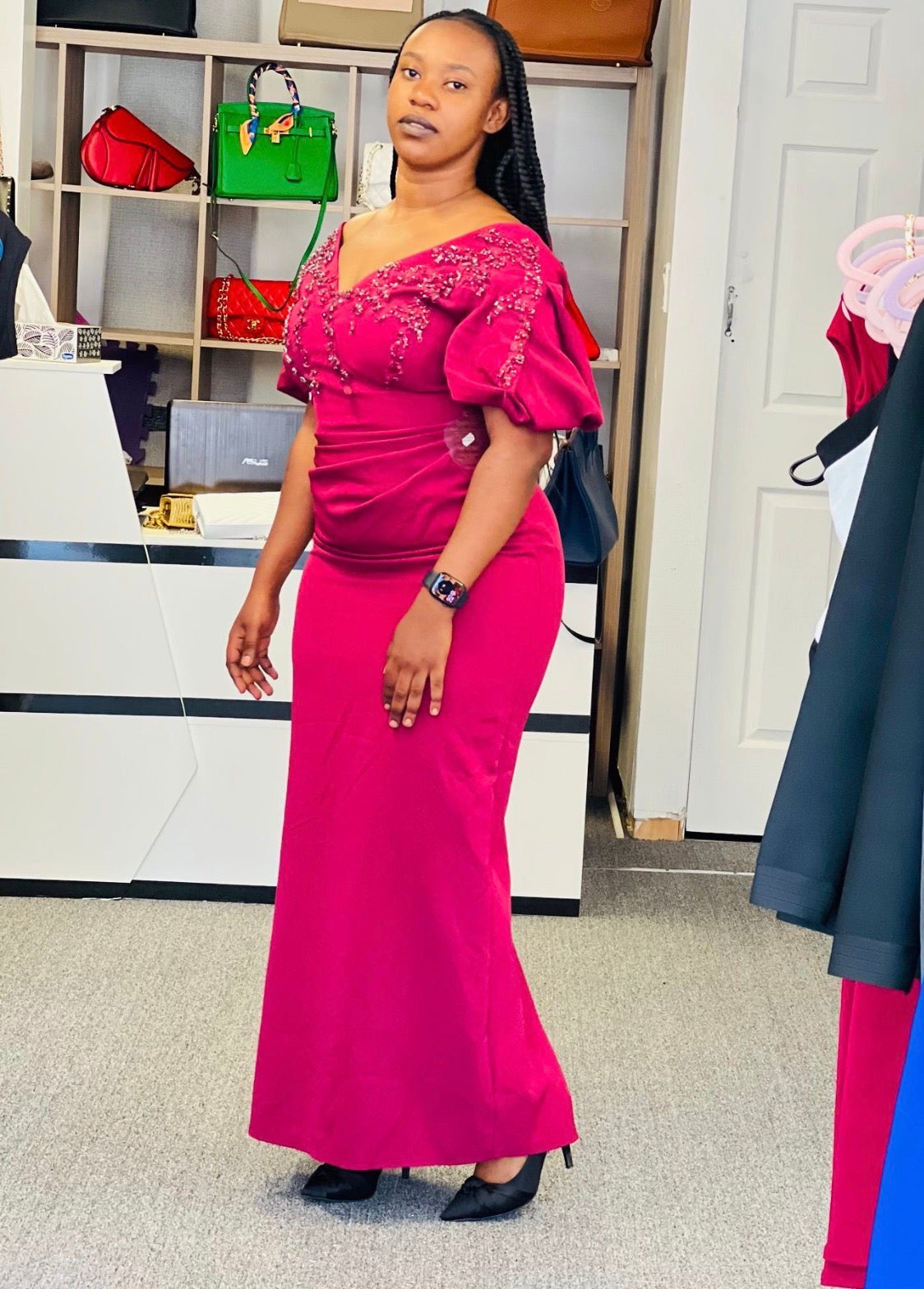 Robe de Soirée Élégance Royale – Couleur Fuchsia